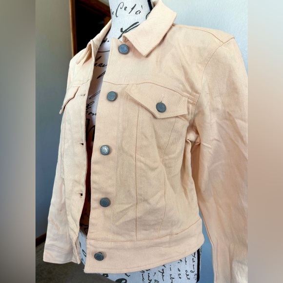 Women's Sz 6 Avec Les Filles Peach Cropped Stretch Cotton Denim Jean Jacket NWT - Picture 3 of 7